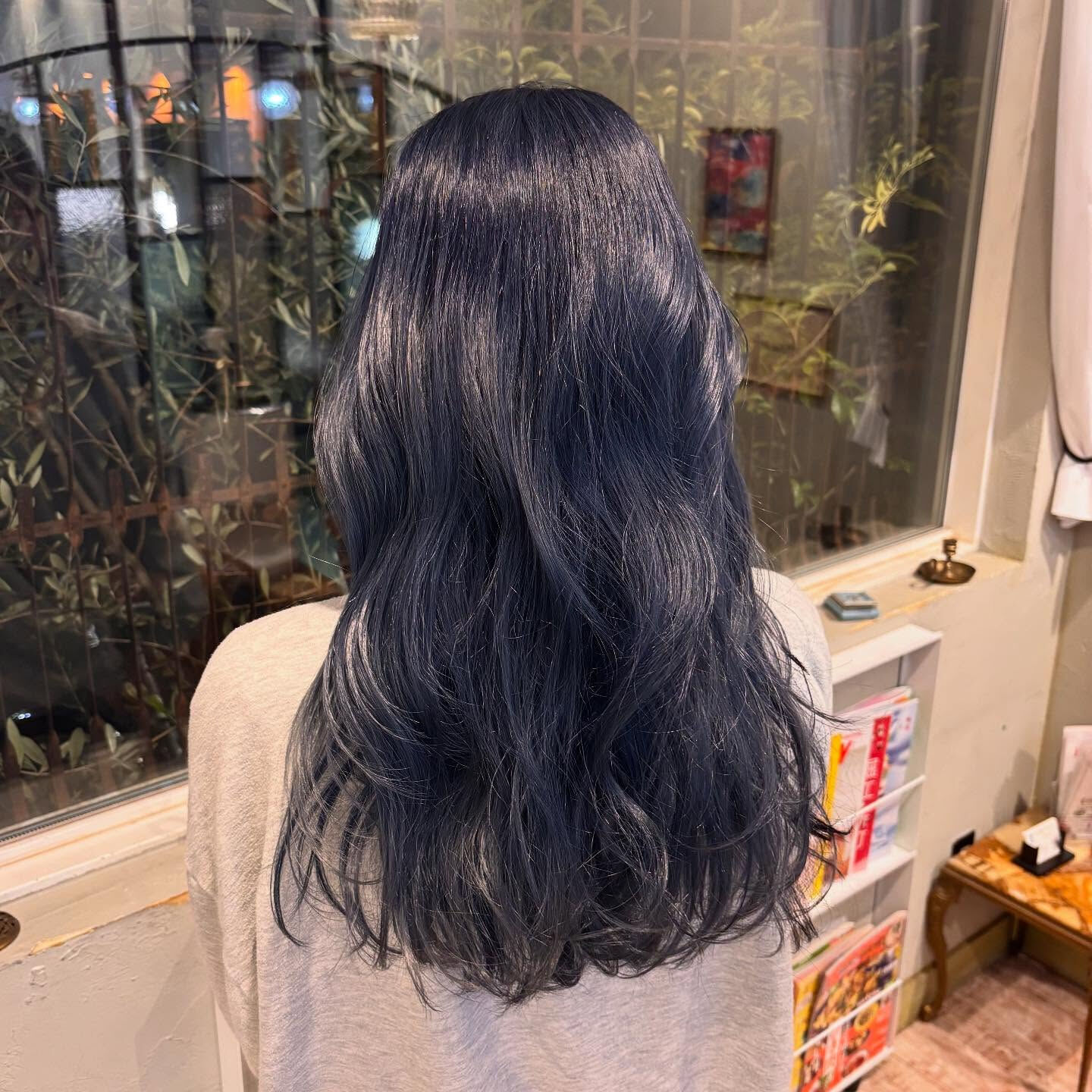 ネイビーブルー